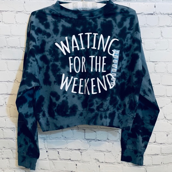 Freeze Sweaters - Waiting for the Weekend Cropped Sweater Size S